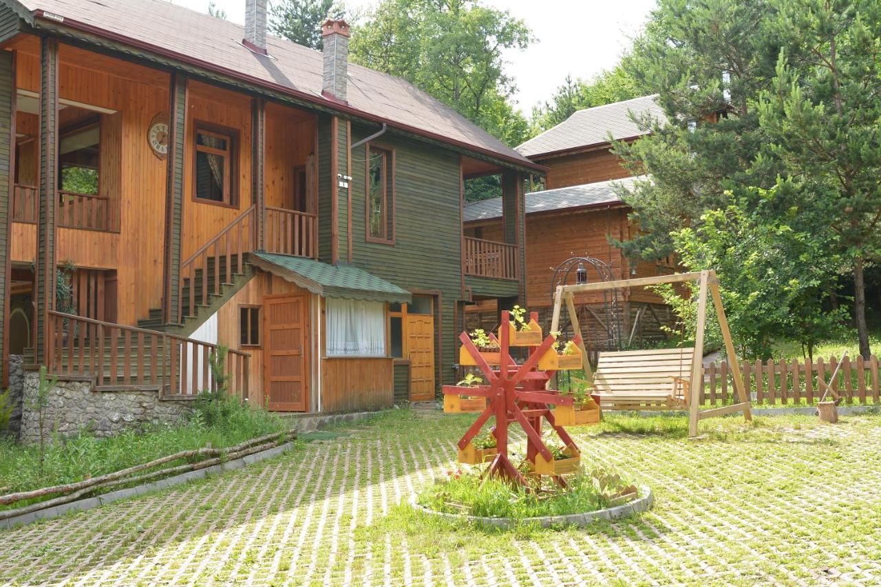 Abant Korudam Bungalov Butik Otel Extérieur photo